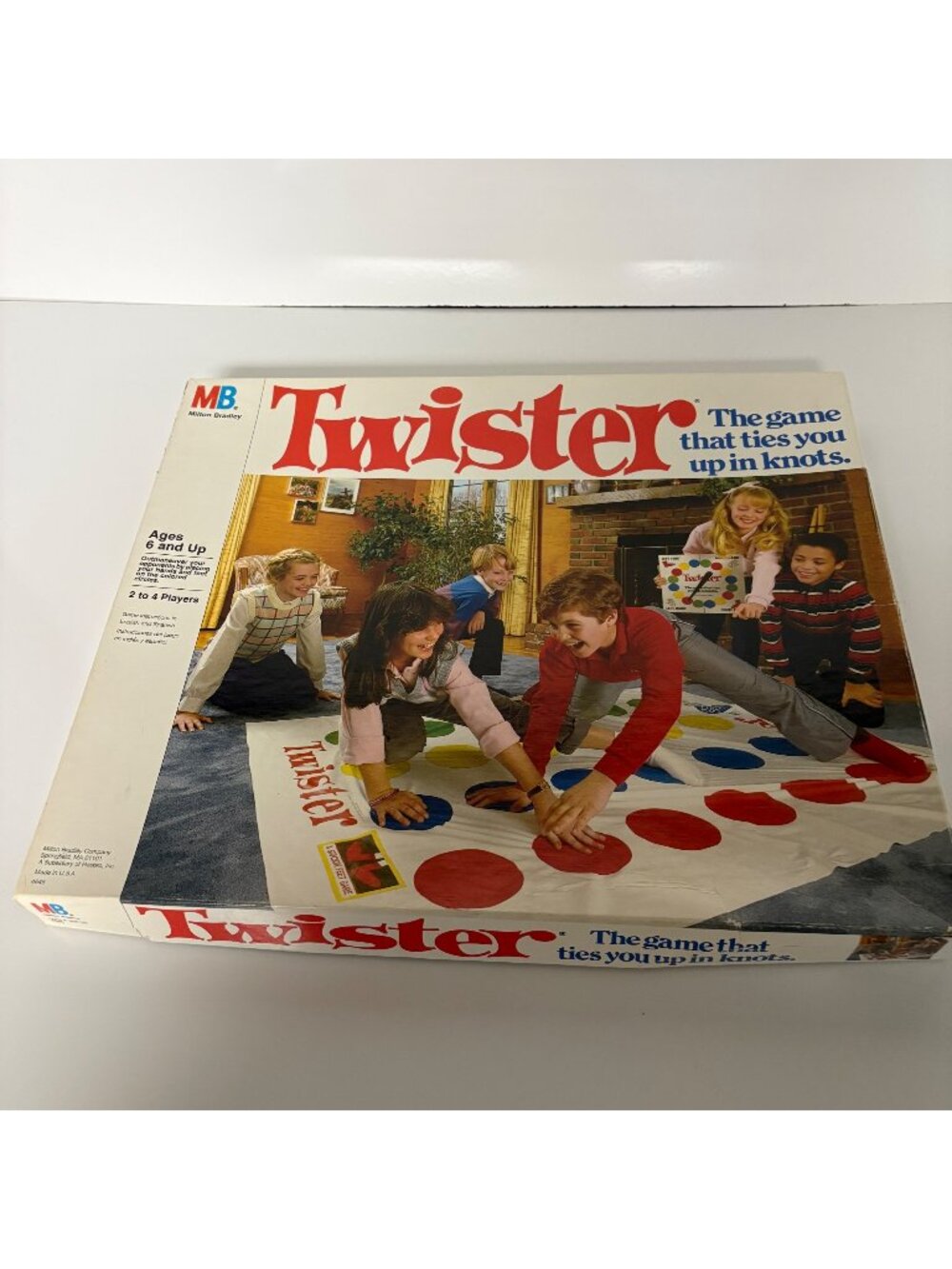 Twister Board Game 1987 MB Milton Bradley Ages 6+ 2-4 Players Classic Family Fun